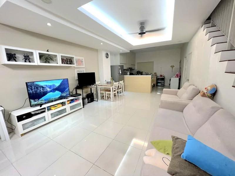 Rumah Teres 2-Tingkat untuk Dijual di Cybersouth (Dengkil) - Luqman Ramli - Living Room - PropertyGuru.com.my