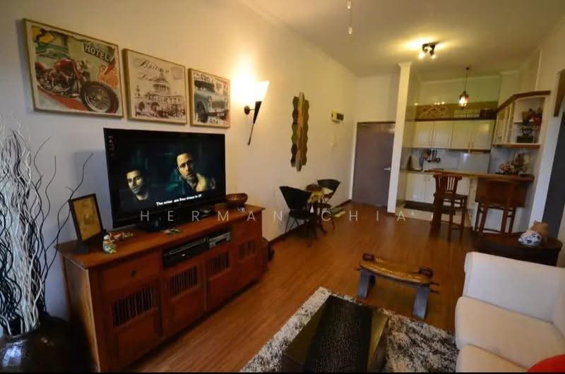 Pangsapuri untuk Dijual di Mawar Apartment - Herman Chia - Living Room - PropertyGuru.com.my