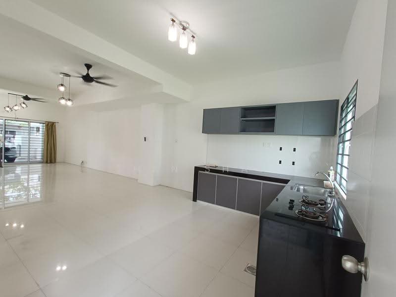 Rumah Teres 2-Tingkat untuk Dijual di Cybersouth (Dengkil) - Shan Shan - Living Room - PropertyGuru.com.my