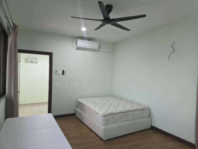 2-storey Terraced House for Rent in Diamond City (Semenyih) - Debbie Tey - Bedroom - PropertyGuru.com.my