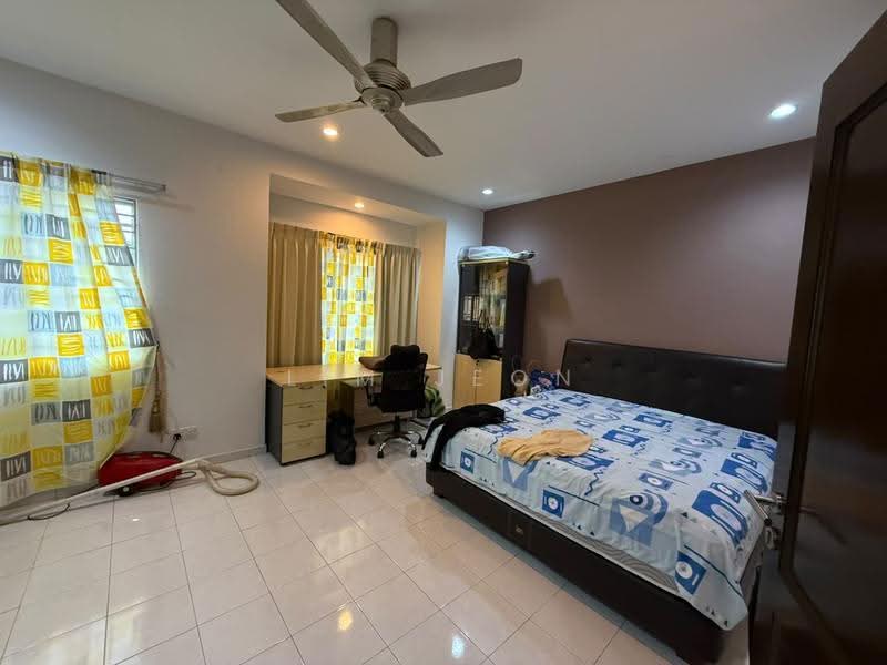 Semi-Detached House for Sale in Kampung Batu Belah (Klang) - Lim Jeon - Bedroom - PropertyGuru.com.my