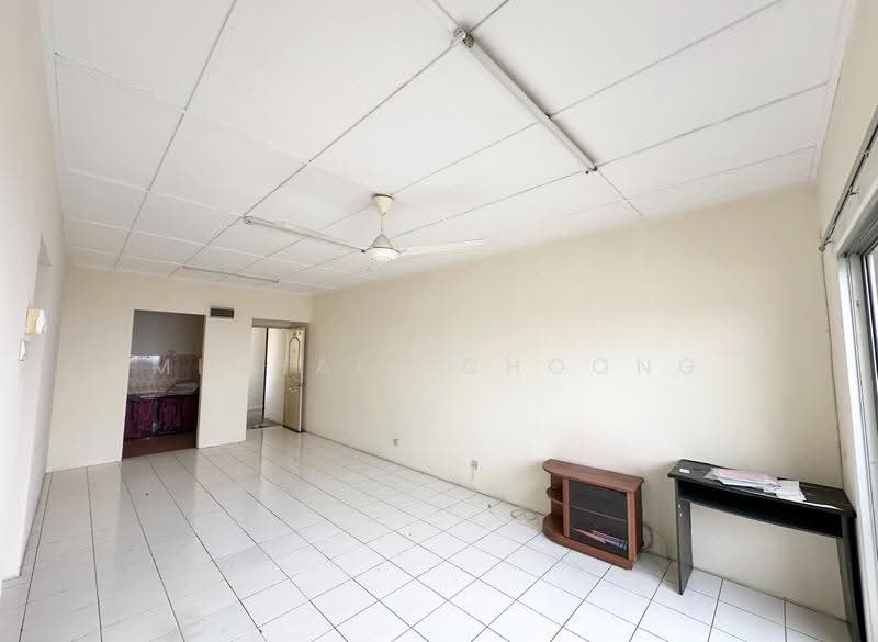 Apartment for Sale at Pangsapuri Saraka - Michael Choong - Living Room - PropertyGuru.com.my