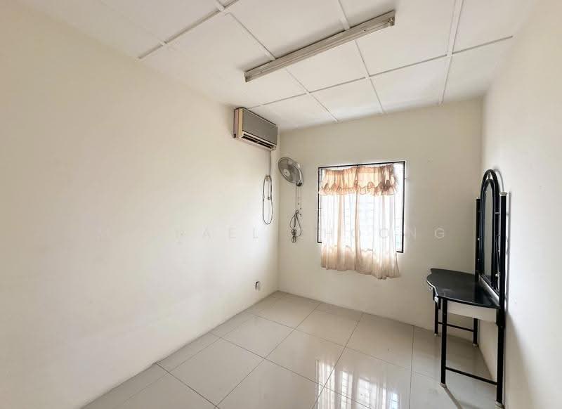 Apartment for Sale at Pangsapuri Saraka - Michael Choong - Bedroom - PropertyGuru.com.my