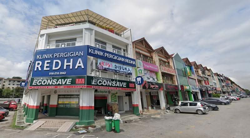 Shop for Rent in Taman Equine (Seri Kembangan) - Loh KC - Exterior - PropertyGuru.com.my