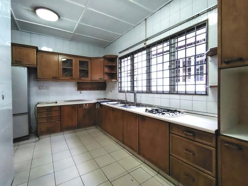 2-storey Terraced House for Rent in Taman Sea (Petaling Jaya) - Mr Soon - Kitchen - PropertyGuru.com.my