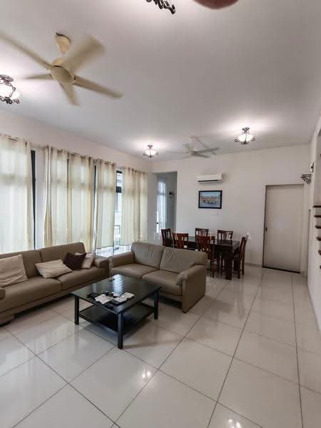 Cluster House for Rent in Eco Botanic (Iskandar Puteri (Nusajaya)) - Vincent Tea - Living Room - PropertyGuru.com.my
