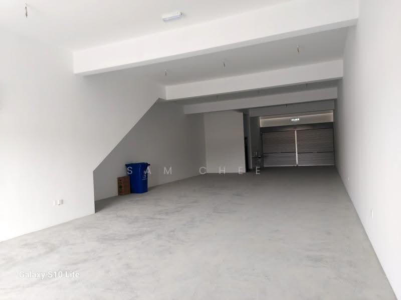 Shop / Office untuk Disewa di Seksyen U16 (Shah Alam) - Sam Chee - Interior - PropertyGuru.com.my
