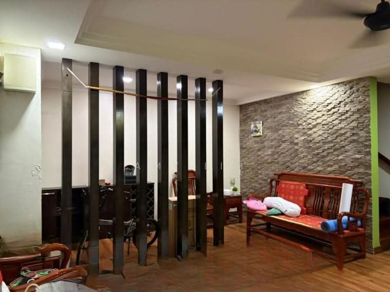 Rumah Teres 2-Tingkat untuk Dijual di Bandar Puteri Puchong (Puchong) - Amy Lim - Living Room - PropertyGuru.com.my