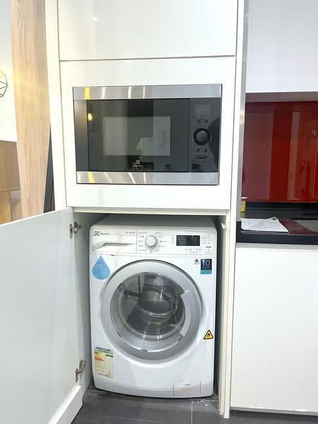 Service Residence for Rent at Arcoris SOHO - Kew . - Kitchen - PropertyGuru.com.my