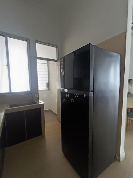 Kediaman Servis untuk Dijual di Rhythm Avenue - Gek Hwee Teo - Kitchen - PropertyGuru.com.my
