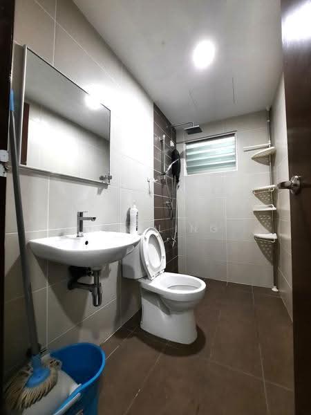 Condominium for Rent at Paraiso Residence @ The Earth - Hun Ling - Bathroom - PropertyGuru.com.my