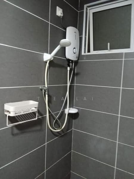 Kediaman Servis untuk Disewa di KSL Residence @ Daya - Thea Lai - Bathroom - PropertyGuru.com.my