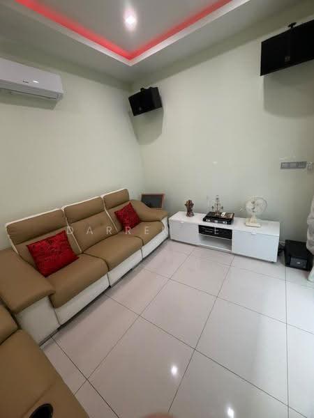 Cluster House for Sale in Horizon Hills (Iskandar Puteri (Nusajaya)) - Darren Ler - Living Room - PropertyGuru.com.my