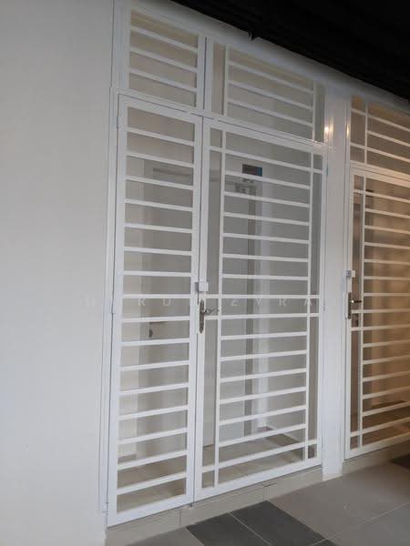 Service Residence for Rent at Savanna Executive Suite @ Southville City - Nurul Zyra - Entrance - PropertyGuru.com.my