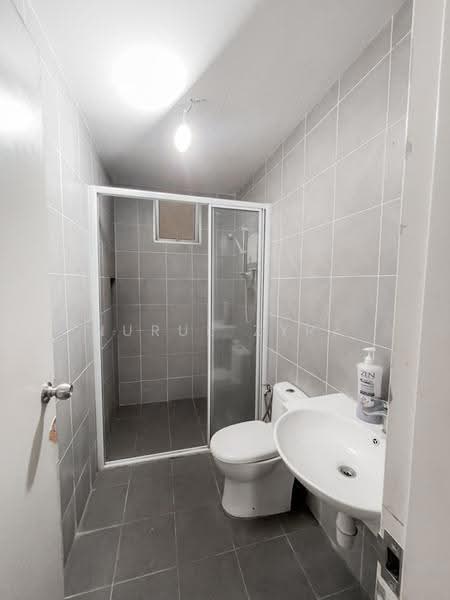 Service Residence for Rent at Savanna Executive Suite @ Southville City - Nurul Zyra - Bathroom - PropertyGuru.com.my