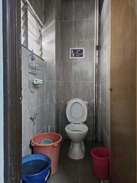 Shop / Office untuk Disewa di Taman Rakan Cheras (Cheras) - Stella Lee - Bathroom - PropertyGuru.com.my