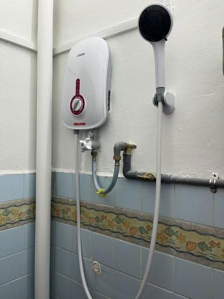Rumah Teres 2-Tingkat untuk Disewa di Taman Klang Utama (Kapar) - Alwin Lee - Bathroom - PropertyGuru.com.my