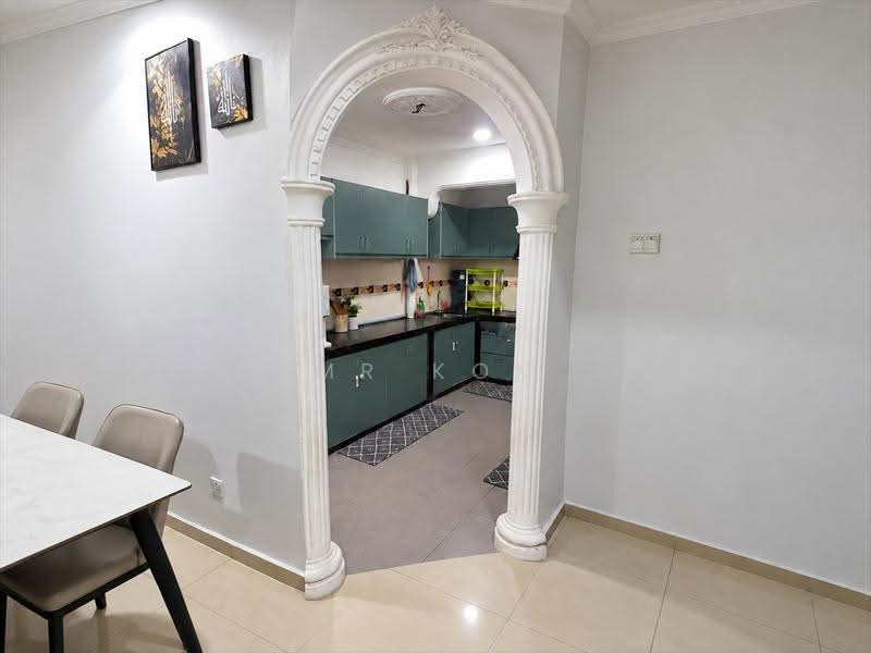 Flat for Sale at Gasing Indah - Mr Kok - Kitchen - PropertyGuru.com.my