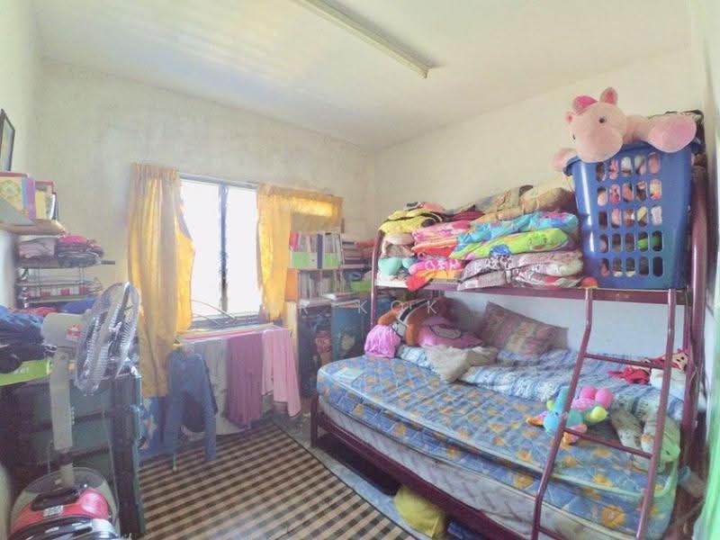 Flat for Sale at Gasing Indah - Mr Kok - Bedroom - PropertyGuru.com.my