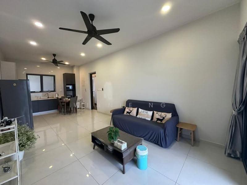 Condominium for Sale at Royal Strand @ Country Garden Danga Bay - Winnie Ng - Living Room - PropertyGuru.com.my