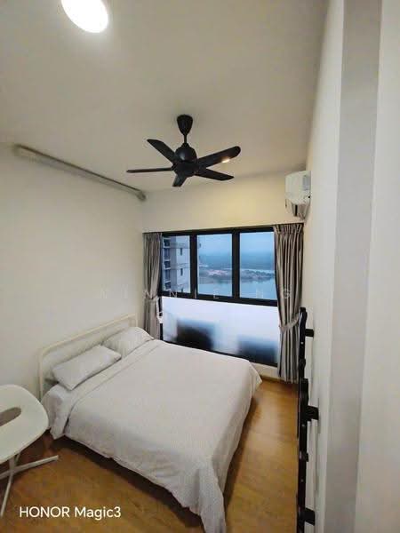 Condominium for Sale at Royal Strand @ Country Garden Danga Bay - Winnie Ng - Bedroom - PropertyGuru.com.my