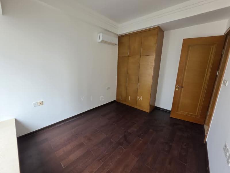 Kediaman Servis untuk Dijual di R&F Princess Cove Phase 1 - Vic Lim - Bedroom - PropertyGuru.com.my
