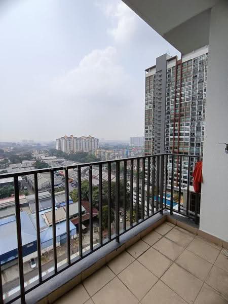 Kediaman Servis untuk Disewa di Greenfield Regency - Chloe Ying - Balcony - PropertyGuru.com.my