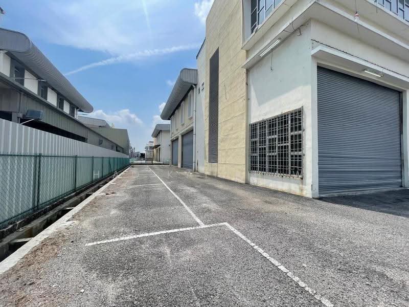 Semi-D Factory for Rent in Kawasan Perindustrian Kapar Bestari (Kapar) - Hao Kai Khaw - Exterior - PropertyGuru.com.my