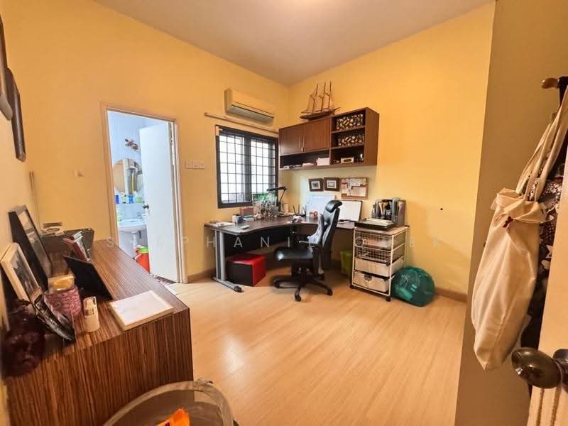 Terraced House for Sale in Bandar Botanic (Klang) - Stephanie Quek - Study - PropertyGuru.com.my
