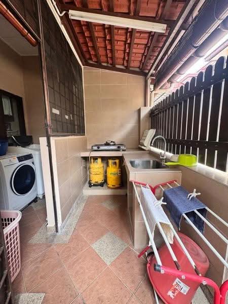 Terraced House for Sale in Bandar Botanic (Klang) - Stephanie Quek - Kitchen - PropertyGuru.com.my