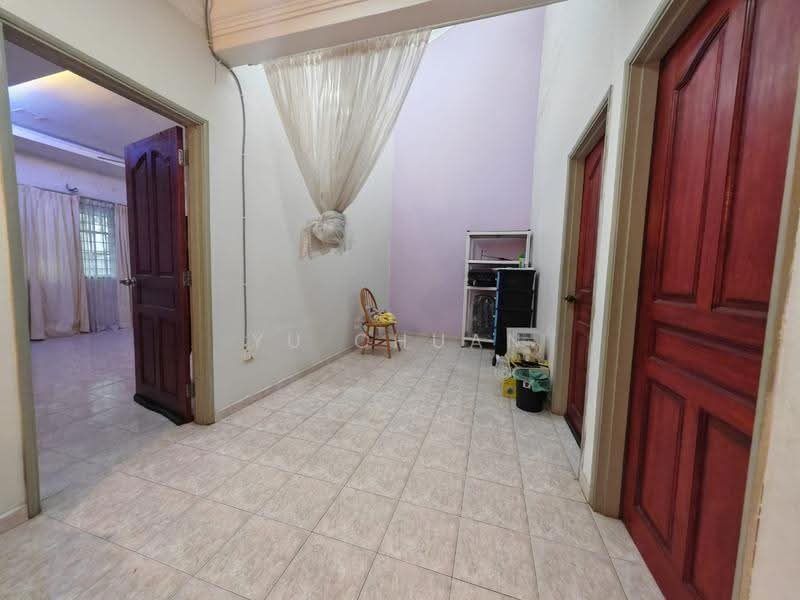 2-storey Terraced House for Sale in Taman Cheng Perdana (Cheng) - Yu Chuan Yau - PropertyGuru.com.my