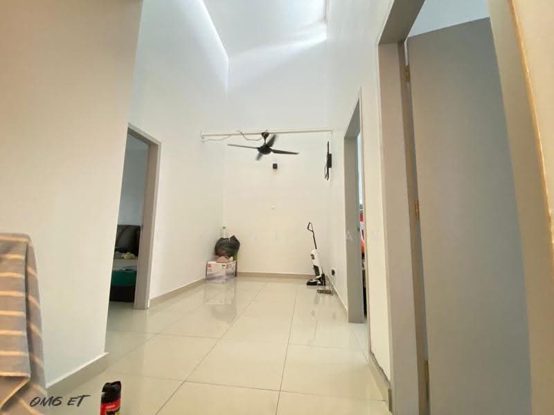 Rumah Teres 2-Tingkat untuk Dijual di Klang (Selangor) - Elaine Tan - Corridor - PropertyGuru.com.my