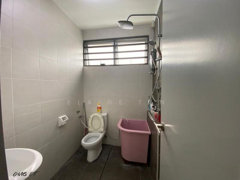 Rumah Teres 2-Tingkat untuk Dijual di Klang (Selangor) - Elaine Tan - Bathroom - PropertyGuru.com.my