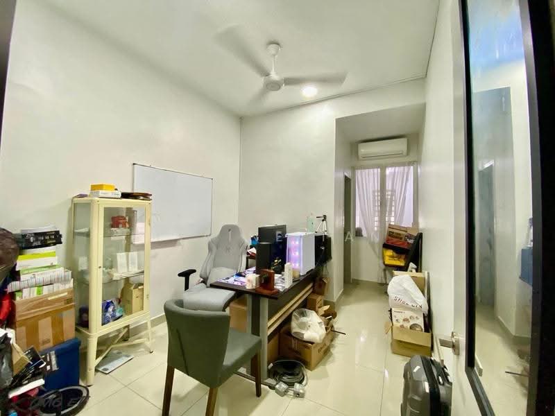 Rumah Teres 2-Tingkat untuk Dijual di Klang (Selangor) - Elaine Tan - Study - PropertyGuru.com.my