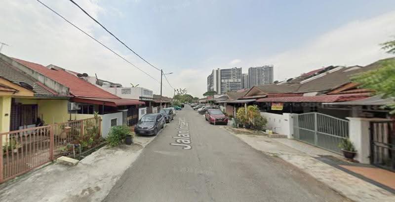 1-storey Terraced House for Sale in Taman Puchong Indah (Puchong) - Ivan Tan - Exterior - PropertyGuru.com.my