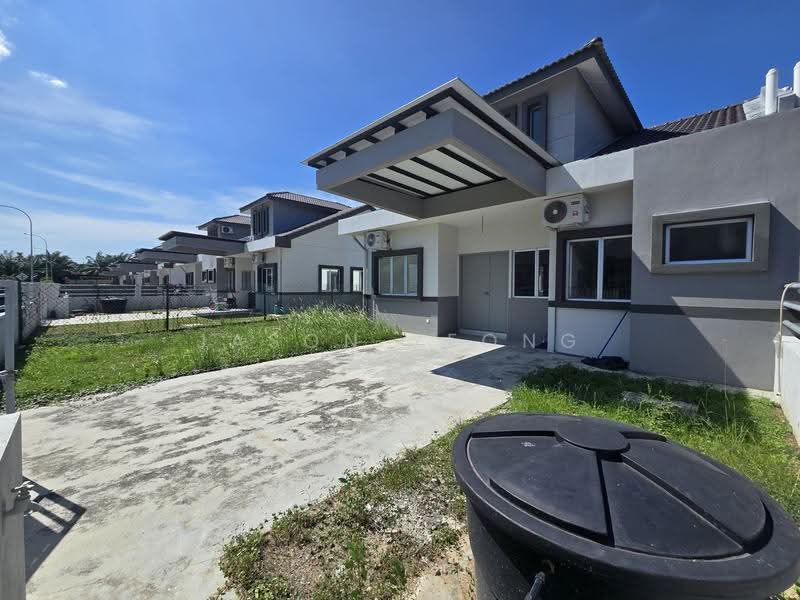 Semi-Detached House for Sale in Pulau Indah (Klang) - Jason Yeong - Exterior - PropertyGuru.com.my