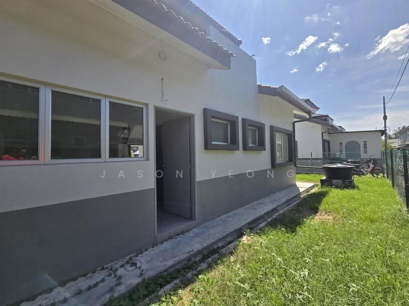 Semi-Detached House for Sale in Pulau Indah (Klang) - Jason Yeong - Exterior - PropertyGuru.com.my