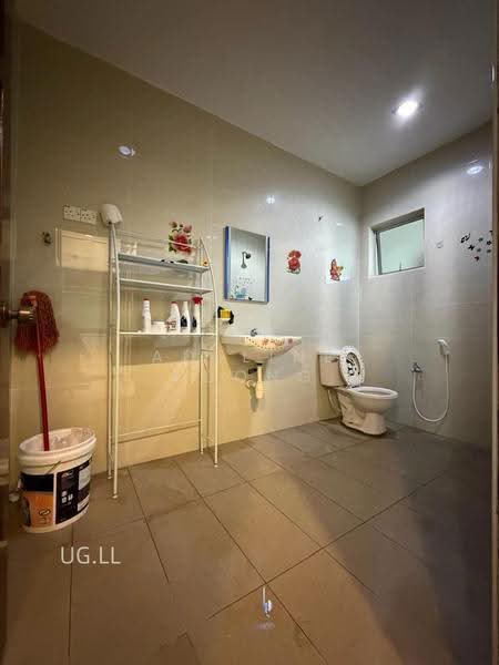 Rumah Teres 2-Tingkat untuk Disewa di Bandar Botanic (Klang) - Adeline Foong - Bathroom - PropertyGuru.com.my