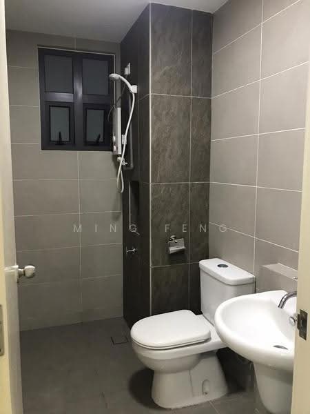 Kondominium untuk Dijual di Ascenda Residence @ Skyarena - Ming Feng - Bathroom - PropertyGuru.com.my