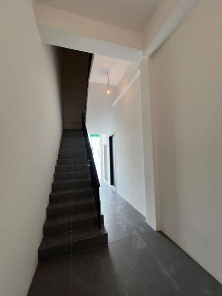 Shop for Rent in Eco Grandeur (Puncak Alam) - Eric Yap - Corridor - PropertyGuru.com.my