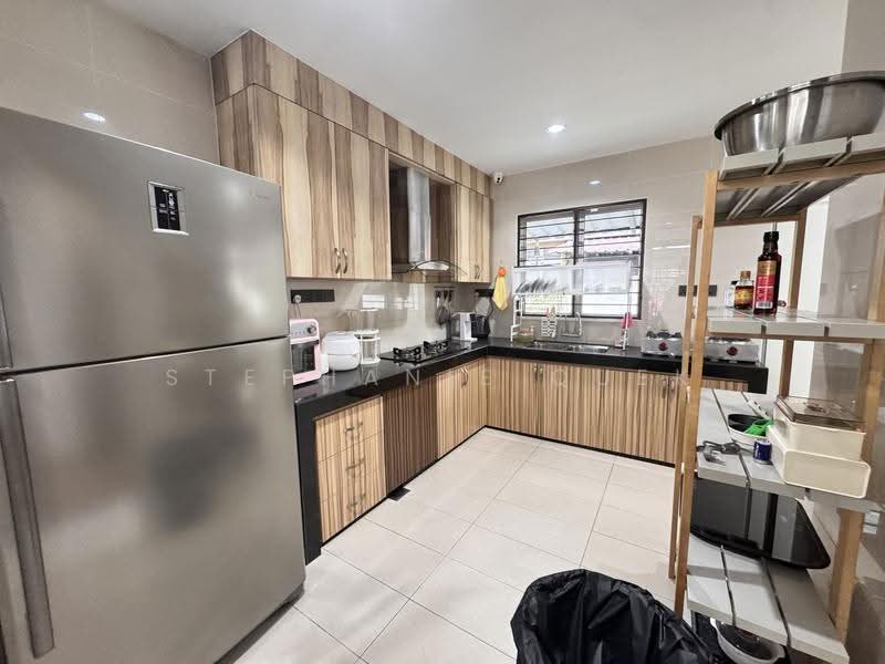 Rumah Teres untuk Dijual di Bandar Botanic (Klang) - Stephanie Quek - Kitchen - PropertyGuru.com.my