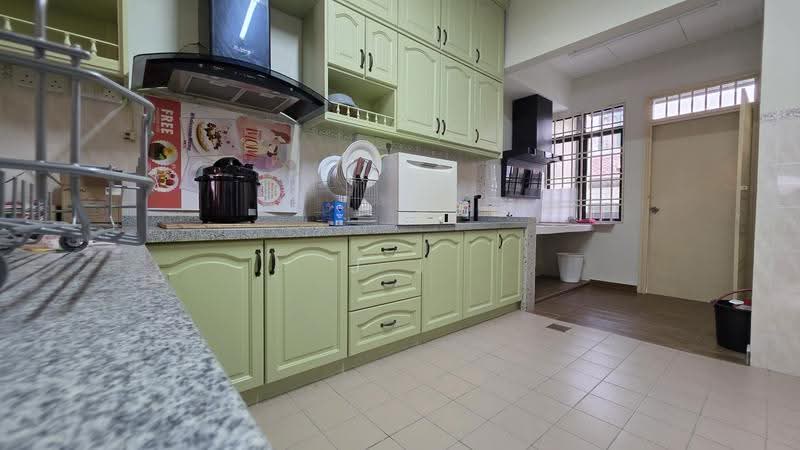 Terraced House for Sale in Kota Kemuning (Shah Alam) - J J - Kitchen - PropertyGuru.com.my