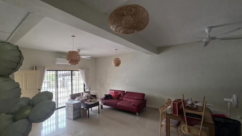 Terraced House for Sale in Kota Kemuning (Shah Alam) - J J - Living Room - PropertyGuru.com.my