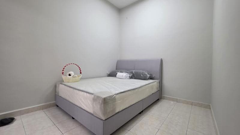 Terraced House for Sale in Kota Kemuning (Shah Alam) - J J - Bedroom - PropertyGuru.com.my