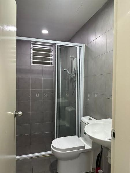 Service Residence for Rent at Savanna Executive Suite @ Southville City - Justin Tee - Bathroom - PropertyGuru.com.my