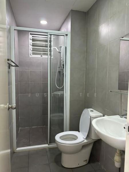 Service Residence for Rent at Savanna Executive Suite @ Southville City - Justin Tee - Bathroom - PropertyGuru.com.my
