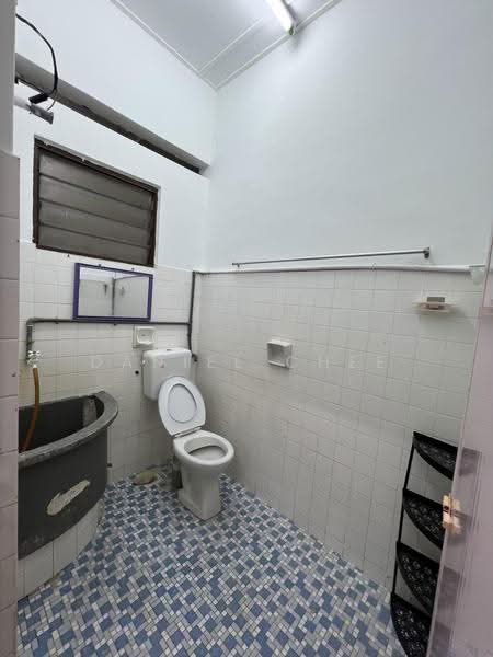 1-storey Terraced House for Rent in Gunung Rapat (Ipoh) - Daniel Chee - Bathroom - PropertyGuru.com.my