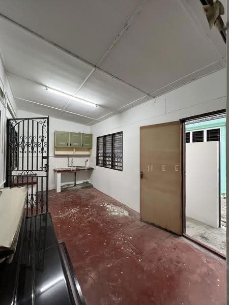 1-storey Terraced House for Rent in Gunung Rapat (Ipoh) - Daniel Chee - Kitchen - PropertyGuru.com.my
