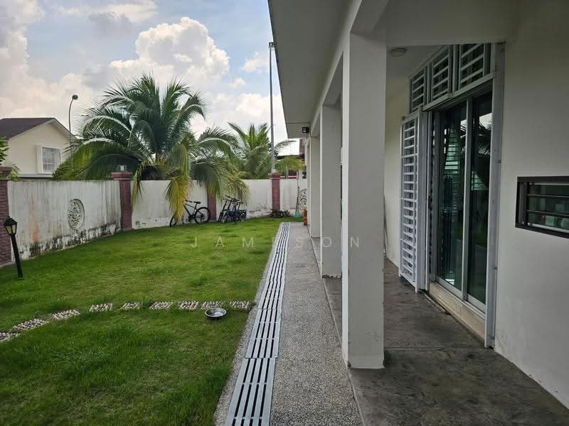 Rumah Teres untuk Dijual di Taman Mutiara Rini (Skudai) - Jameson Choo - Exterior - PropertyGuru.com.my