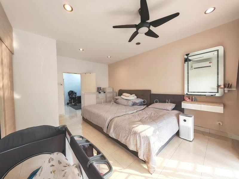 Rumah Teres 2-Tingkat untuk Dijual di Taman Seri Austin (Tebrau) - Alicia Voon - PropertyGuru.com.my